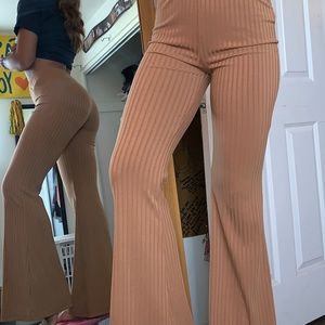 CUTE Forever 21 Flair Pants